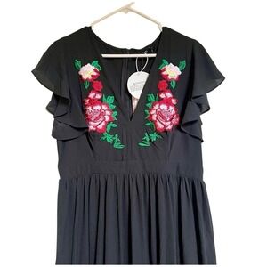 NWT Boohoo Black Maxi Dress Floral Embroidered Ruffle Sleeve V‎ Neck
